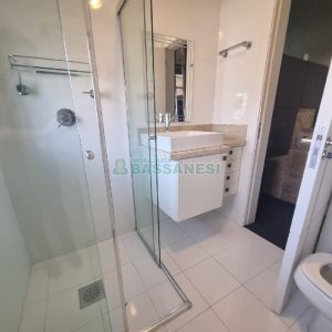 Casa Mobiliada com 440m², 3 dormitórios, 3 vagas, no bairro Jardelino Ramos em Caxias do Sul para Alugar