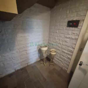 Casa Mobiliada com 440m², 3 dormitórios, 3 vagas, no bairro Jardelino Ramos em Caxias do Sul para Alugar