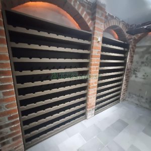 Casa Mobiliada com 440m², 3 dormitórios, 3 vagas, no bairro Jardelino Ramos em Caxias do Sul para Alugar