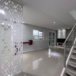 Apartamento com 197m², 3 dormitórios, 2 vagas, no bairro Universitário em Caxias do Sul para Alugar