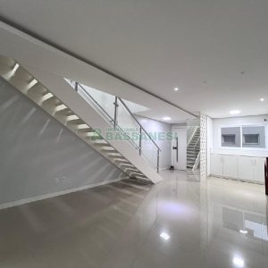 Apartamento com 197m², 3 dormitórios, 2 vagas, no bairro Universitário em Caxias do Sul para Alugar