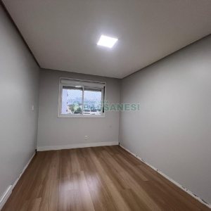 Apartamento com 197m², 3 dormitórios, 2 vagas, no bairro Universitário em Caxias do Sul para Alugar