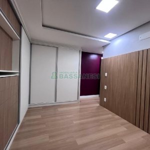 Apartamento com 197m², 3 dormitórios, 2 vagas, no bairro Universitário em Caxias do Sul para Alugar