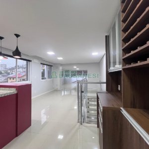 Apartamento com 197m², 3 dormitórios, 2 vagas, no bairro Universitário em Caxias do Sul para Alugar