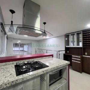 Apartamento com 197m², 3 dormitórios, 2 vagas, no bairro Universitário em Caxias do Sul para Alugar