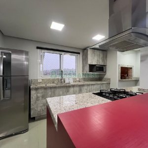 Apartamento com 197m², 3 dormitórios, 2 vagas, no bairro Universitário em Caxias do Sul para Alugar