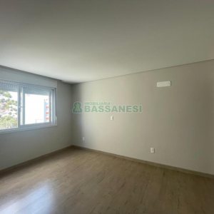 Apartamento com 100m², 3 dormitórios, 2 vagas, no bairro São Pelegrino em Caxias do Sul para Comprar