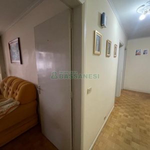 Apartamento com 122m², 3 dormitórios, 2 vagas, no bairro Exposição em Caxias do Sul para Comprar