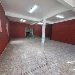 Loja com 200m², no bairro Centro em Caxias do Sul para Alugar