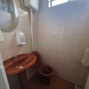 Loja com 200m², no bairro Centro em Caxias do Sul para Alugar