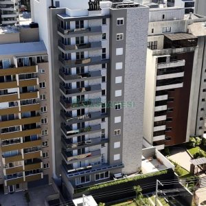 Apartamento com 100m², 2 dormitórios, 1 vaga, no bairro São Pelegrino em Caxias do Sul para Comprar