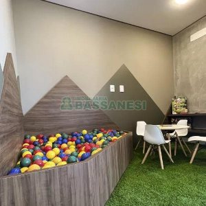 Apartamento com 100m², 2 dormitórios, 1 vaga, no bairro São Pelegrino em Caxias do Sul para Comprar