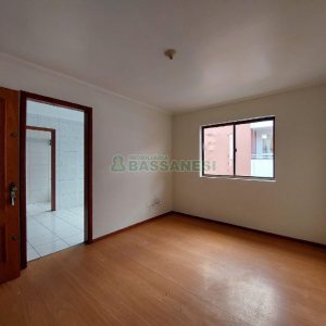 Apartamento com 70m², 2 dormitórios, 1 vaga, no bairro Petrópolis em Caxias do Sul para Alugar