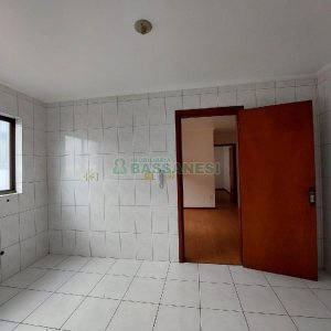 Apartamento com 70m², 2 dormitórios, 1 vaga, no bairro Petrópolis em Caxias do Sul para Alugar
