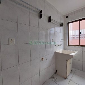 Apartamento com 70m², 2 dormitórios, 1 vaga, no bairro Petrópolis em Caxias do Sul para Alugar