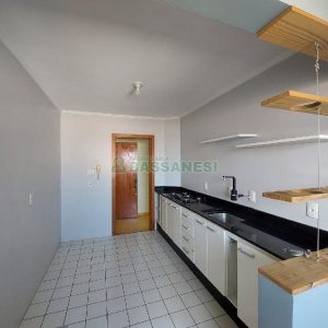 Apartamento com 70m², 2 dormitórios, 1 vaga, no bairro Lourdes em Caxias do Sul para Alugar