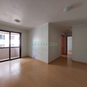 Apartamento com 70m², 2 dormitórios, 1 vaga, no bairro Lourdes em Caxias do Sul para Alugar