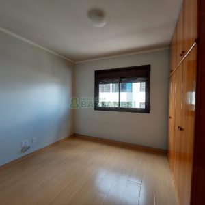 Apartamento com 70m², 2 dormitórios, 1 vaga, no bairro Lourdes em Caxias do Sul para Alugar
