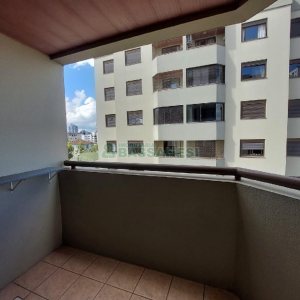 Apartamento com 70m², 2 dormitórios, 1 vaga, no bairro Lourdes em Caxias do Sul para Alugar