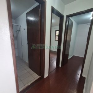 Casa com 75m², 2 dormitórios, 1 vaga, no bairro Charqueadas em Caxias do Sul para Alugar