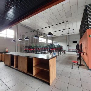 Pavilhão com 670m², no bairro Charqueadas em Caxias do Sul para Alugar