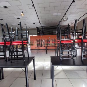 Pavilhão com 670m², no bairro Charqueadas em Caxias do Sul para Alugar