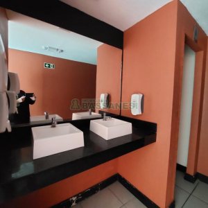 Pavilhão com 670m², no bairro Charqueadas em Caxias do Sul para Alugar