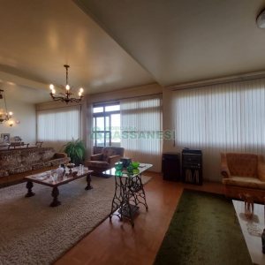 Apartamento com 236m², 4 dormitórios, 4 vagas, no bairro Exposição em Caxias do Sul para Comprar