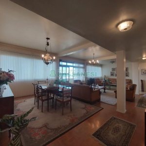 Apartamento com 236m², 4 dormitórios, 4 vagas, no bairro Exposição em Caxias do Sul para Comprar