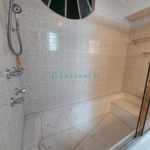 Apartamento com 236m², 4 dormitórios, 4 vagas, no bairro Exposição em Caxias do Sul para Comprar
