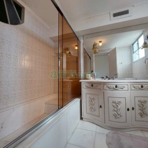 Apartamento com 236m², 4 dormitórios, 4 vagas, no bairro Exposição em Caxias do Sul para Comprar