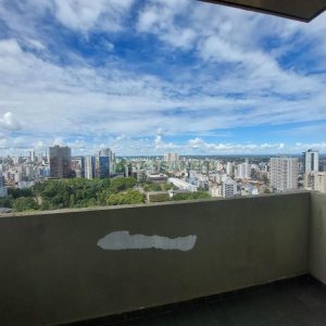 Apartamento com 236m², 4 dormitórios, 4 vagas, no bairro Exposição em Caxias do Sul para Comprar