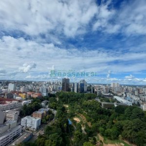 Apartamento com 236m², 4 dormitórios, 4 vagas, no bairro Exposição em Caxias do Sul para Comprar