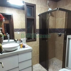 Casa com 159m², 3 dormitórios, 2 vagas, no bairro Desvio Rizzo em Caxias do Sul para Comprar