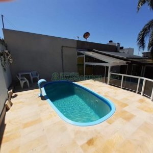 Casa com 159m², 3 dormitórios, 2 vagas, no bairro Desvio Rizzo em Caxias do Sul para Comprar