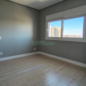 Apartamento com 188m², 3 dormitórios, 1 vaga, no bairro Jardim América em Caxias do Sul para Comprar