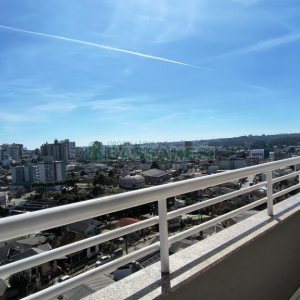 Apartamento com 188m², 3 dormitórios, 1 vaga, no bairro Jardim América em Caxias do Sul para Comprar