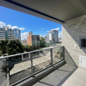 Apartamento com 100m², 2 dormitórios, 1 vaga, no bairro São Pelegrino em Caxias do Sul para Comprar