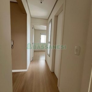 Apartamento com 48m², 2 dormitórios, 1 vaga, no bairro Interlagos em Caxias do Sul para Alugar