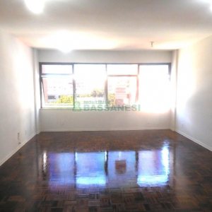 Sala com 65m², no bairro Centro em Caxias do Sul para Alugar