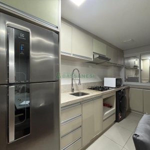 Apartamento com 58m², 2 dormitórios, 1 vaga, no bairro Vinhedos em Caxias do Sul para Alugar