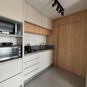 Apto Mobiliado com 42m², 1 dormitório, 1 vaga, no bairro Lourdes em Caxias do Sul para Alugar