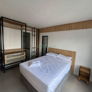 Apto Mobiliado com 42m², 1 dormitório, 1 vaga, no bairro Lourdes em Caxias do Sul para Alugar