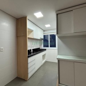 Apartamento com 62m², 2 dormitórios, 2 vagas, no bairro Vale Verde em Caxias do Sul para Alugar