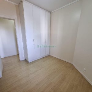 Apartamento com 108m², 3 dormitórios, 2 vagas, no bairro São Pelegrino em Caxias do Sul para Alugar