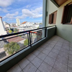 Apartamento com 108m², 3 dormitórios, 2 vagas, no bairro São Pelegrino em Caxias do Sul para Alugar