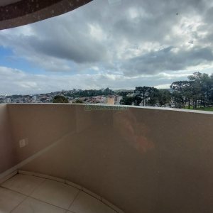 Apartamento com 56m², 2 dormitórios, 1 vaga, no bairro Pioneiro em Caxias do Sul para Alugar