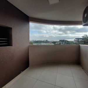 Apartamento com 56m², 2 dormitórios, 1 vaga, no bairro Pioneiro em Caxias do Sul para Alugar