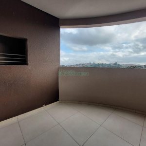 Apartamento com 56m², 2 dormitórios, 1 vaga, no bairro Pioneiro em Caxias do Sul para Alugar