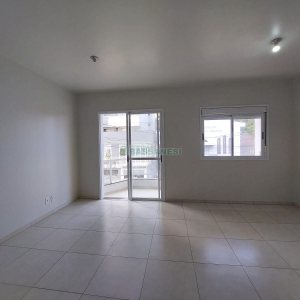 Kitinete com 34m², no bairro Rio Branco em Caxias do Sul para Alugar